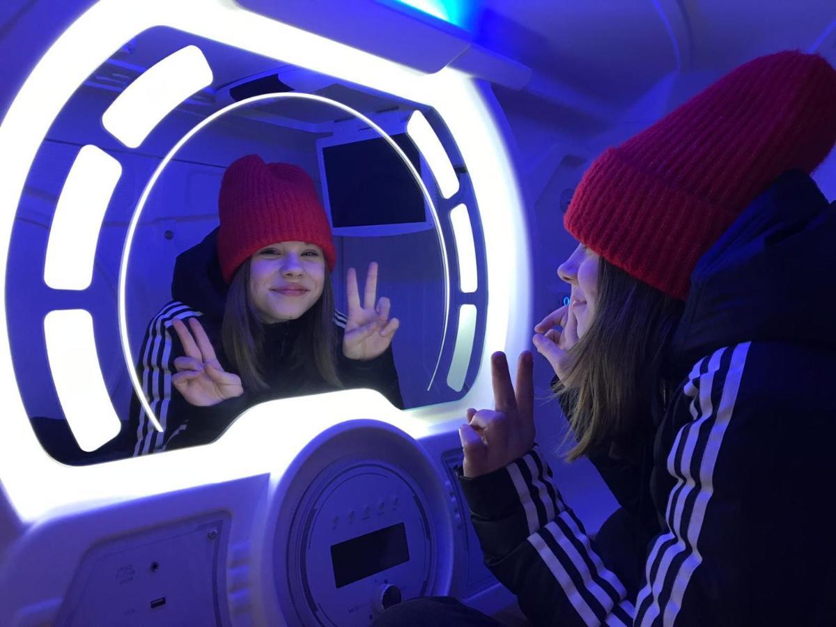 Space Night Capsule * Berlino