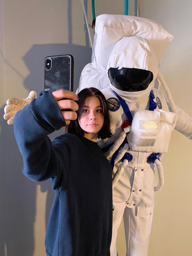 Space Night Capsule Ostello